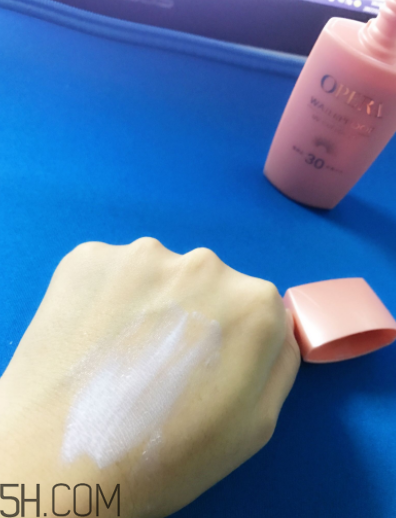 Opera防曬霜防水嗎？Opera防曬霜防汗嗎？