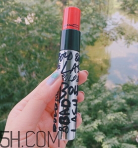 mac睫毛膏多少錢？mac睫毛膏好用嗎？