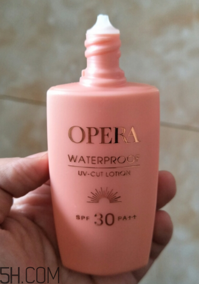 娥佩蘭防曬霜是物理防曬還是化學(xué)防曬？油不油？