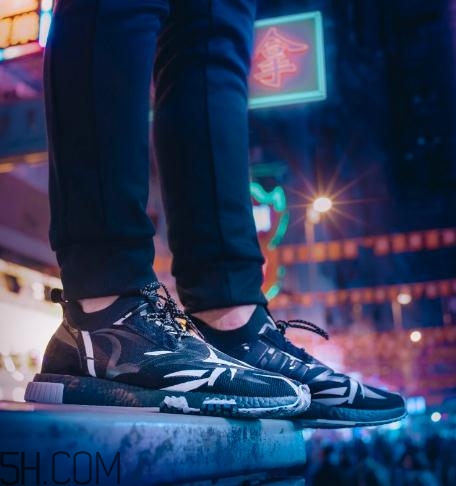juice與adidas nmd racer聯名黑荊棘多少錢_在哪買？