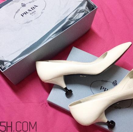 prada的鞋子多少錢？prada鞋子價(jià)格多少？