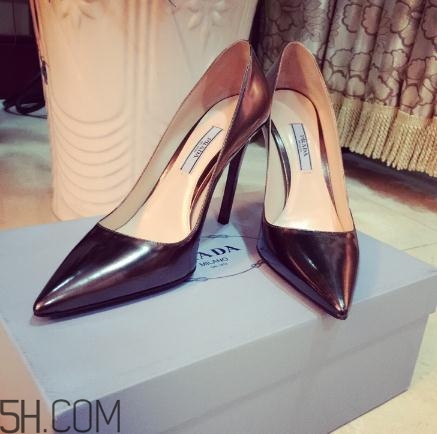 prada的鞋子多少錢？prada鞋子價(jià)格多少？