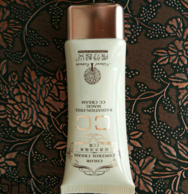 瓷肌CC霜使用心得 瓷肌CC霜適合膚質(zhì) 瓷肌CC霜使用心得 瓷肌CC霜適合膚質(zhì)