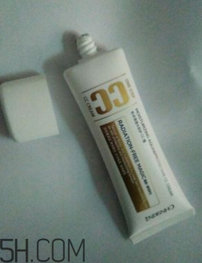 瓷肌CC霜使用心得 瓷肌CC霜適合膚質(zhì) 瓷肌CC霜使用心得 瓷肌CC霜適合膚質(zhì)