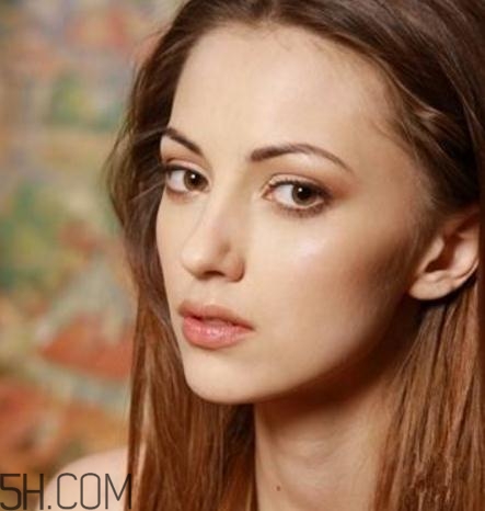 達(dá)拉斯隆鼻是什么材料？達(dá)拉斯隆鼻怎么樣？