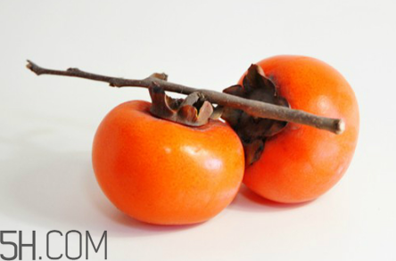 柿子和橙子能一起吃嗎？吃完橙子可以吃柿子嗎？