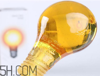 燈泡糖放進(jìn)嘴巴為什么拿不出來？燈泡棒棒糖怎么拿出來？