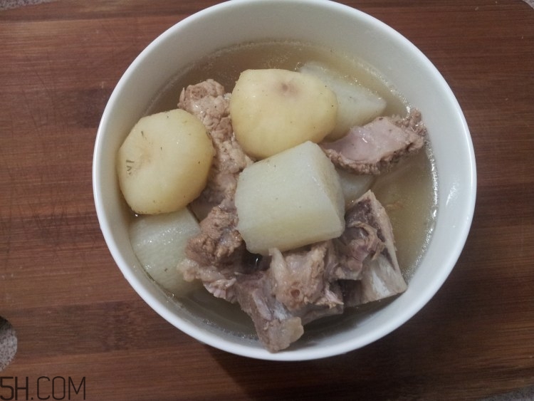 馬蹄和山藥能一起煲湯嗎？山藥和馬蹄能一起吃嗎？