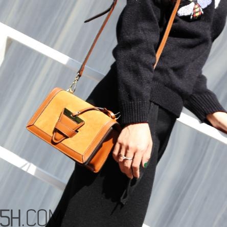 翻毛皮包掉色怎么辦？翻毛皮包包怎么上色？