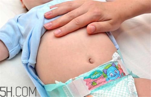 嬰幼兒腹脹要怎樣按摩？寶寶吃奶睡著了怎么辦？