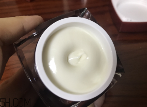 京城之霜為什么乳化之后才涂抹？京城之霜怎么用？