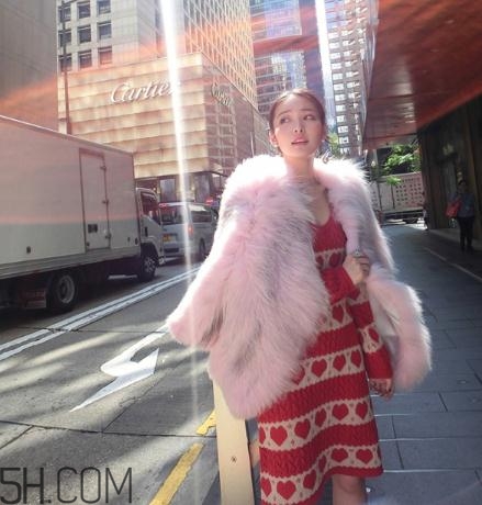 粉色皮草怎么搭配好看？粉色皮草搭配圖片