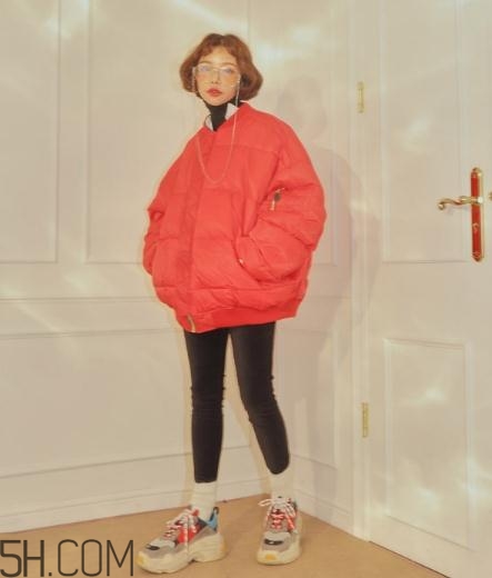 面包服搭配什么鞋子？面包服搭配鞋子圖片