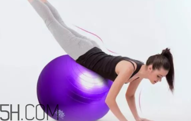 瑜伽球功能大全 瑜伽球打氣方法和氣量標(biāo)準(zhǔn) 瑜伽球功能大全 瑜伽球打氣方法和氣量標(biāo)準(zhǔn)