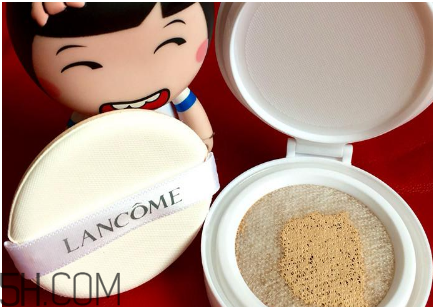 蘭蔻小粉盒氣墊適合多大年齡？蘭蔻氣墊CC和氣墊隔離乳哪個好用？