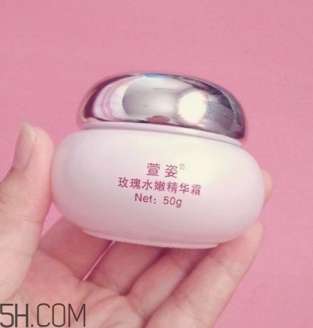 萱姿玫瑰水精華霜怎么樣？萱姿玫瑰水精華霜有激素嗎？