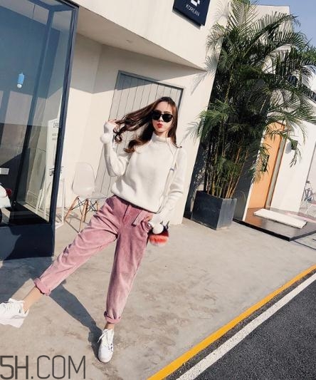 粉色褲子配什么上衣？將時(shí)尚與溫暖兼具的搭配