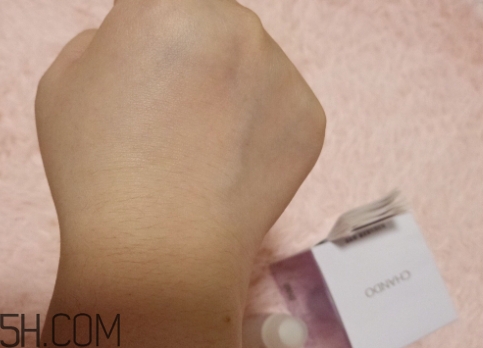 自然堂化妝品多少錢一套？