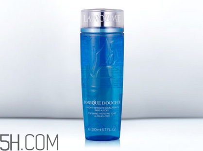 蘭蔻藍(lán)水和粉水的對比測評 蘭蔻藍(lán)水的功效 蘭蔻藍(lán)水和粉水的對比測評 蘭蔻藍(lán)水的功效