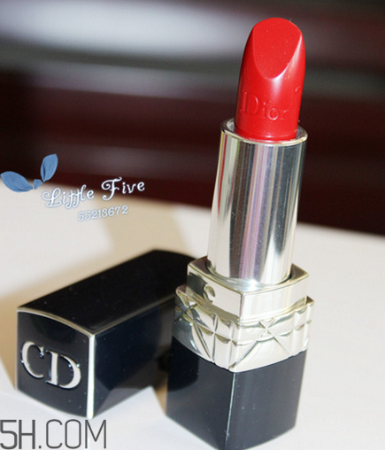 雅詩蘭黛和迪奧口紅哪個好用？雅詩蘭黛和迪奧口紅對比測評