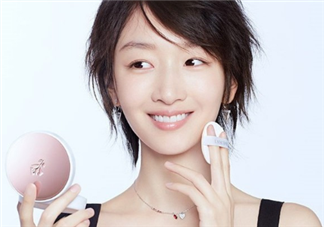 蘭蔻小粉盒氣墊怎么用？蘭蔻小粉盒氣墊適合什么膚質(zhì)？