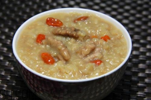 氣血不足和氣血充足都有什么表現(xiàn)？女人氣血不足該如何調(diào)理？