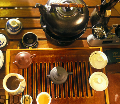 雨前龍井和明前龍井哪個(gè)好？雨前龍井口感如何