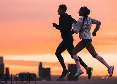 跑步不穿內(nèi)褲會(huì)影響性功能？跑步穿內(nèi)褲很有必要！