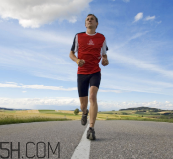 跑步不穿內(nèi)褲會(huì)影響性功能？跑步穿內(nèi)褲很有必要！