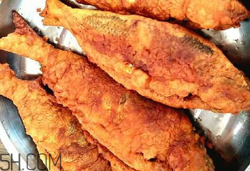 炸魚為什么會粘鍋 炸魚不粘鍋技巧 炸魚為什么會粘鍋 炸魚不粘鍋技巧