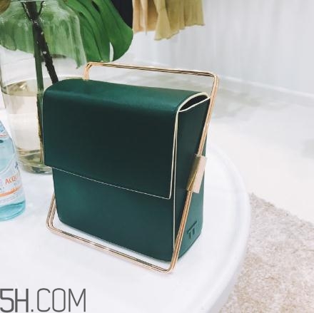 lautem包包多少錢？性冷淡風輕奢包包代表