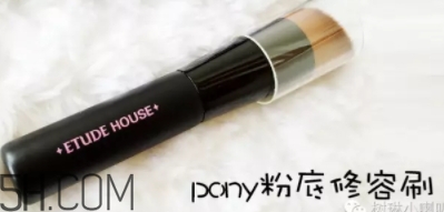 修容刷哪個(gè)牌子好？修容打得好少不了修容刷幫忙