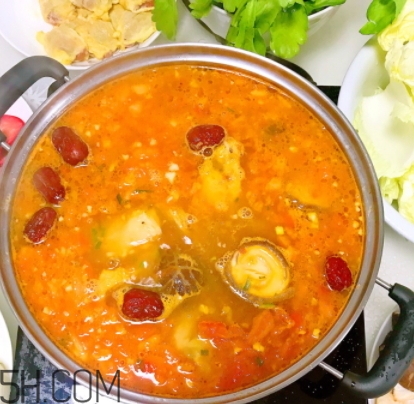 番茄鍋火鍋怎么做？自己動(dòng)手更放心