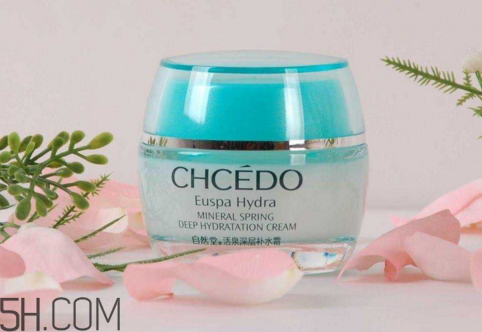 補(bǔ)水霜適合什么膚質(zhì)？天天用補(bǔ)水霜的好處