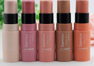 修容膏用什么刷子？從刷毛和刷型上分析