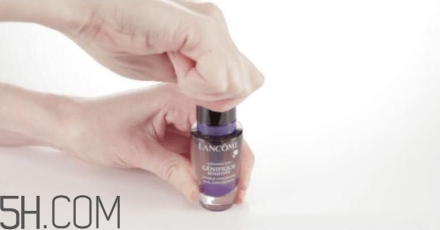 蘭蔻小黑瓶安瓶精華前需要擦乳液?jiǎn)?？蘭蔻小安瓶打開(kāi)步驟圖解