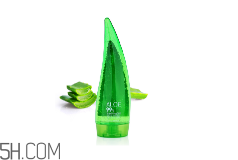 蘆薈膠怎么用不堵塞毛孔？蘆薈膠敷著過夜的注意事項