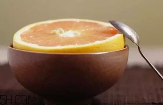 哪些水果可以煮熟吃？柚子蘋(píng)果煮著吃更健康