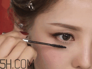 V型眼線怎么畫？V型眼線畫好美到冒泡