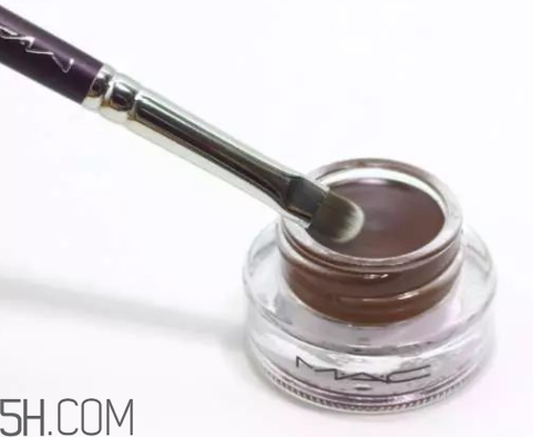 V型眼線怎么畫？V型眼線畫好美到冒泡