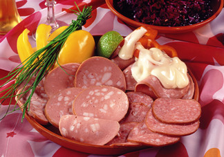 臘腸和香腸有什么區(qū)別？臘腸香腸概念不同