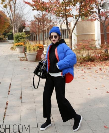 藍(lán)色面包服怎么搭配？塑造冬日運動活力