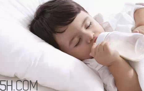 怎么快速斷奶？先降奶量是關(guān)鍵