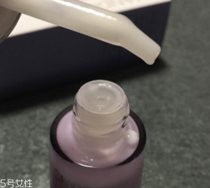 自然堂凝時(shí)鮮顏系列適合什么膚質(zhì)？