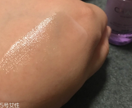 自然堂凝時(shí)鮮顏系列適合什么膚質(zhì)？