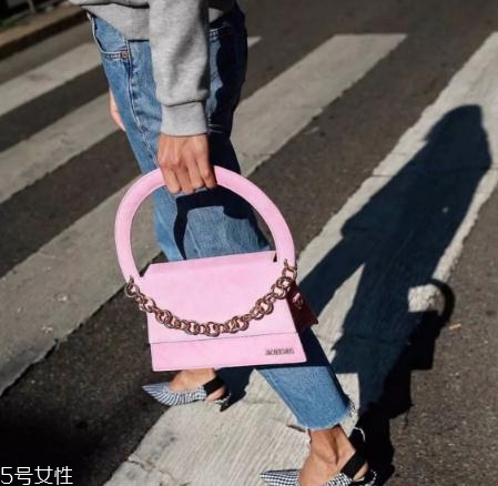 jacquemus包包在哪買？一款自帶有趣靈魂的包包