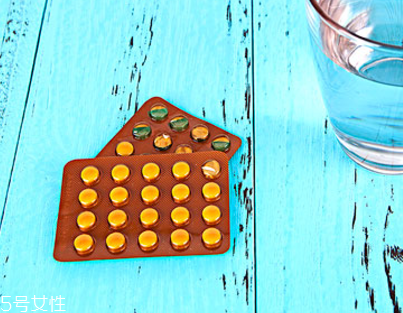 乙型流感會嘔吐嗎？嘔吐跟乙型流感有關(guān)嗎？