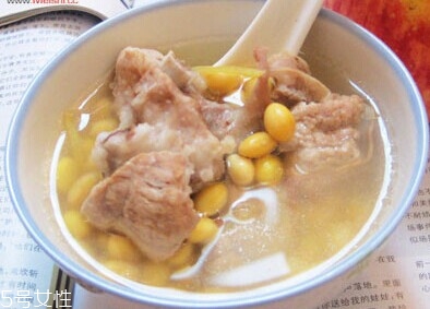 羊水少不可以吃什么水果？兩種水果不能吃