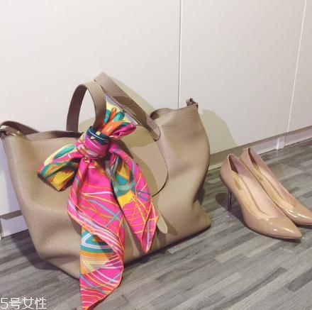 meli melo包包怎么樣？這個(gè)英國(guó)奢侈品牌不一般