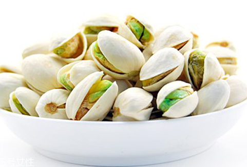 開(kāi)心果為什么要漂白 漂白的開(kāi)心果甚吃